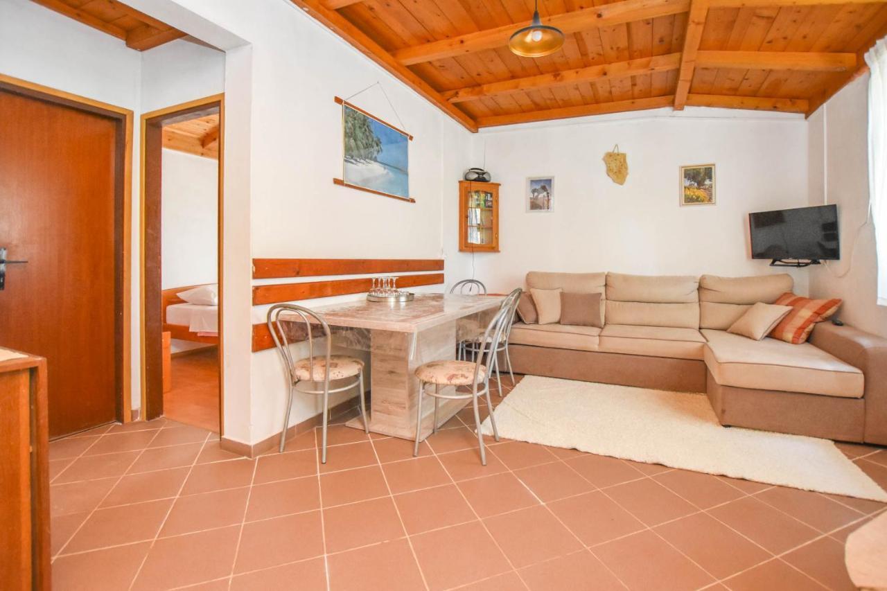 House Oliva Vila Tkon Exterior foto