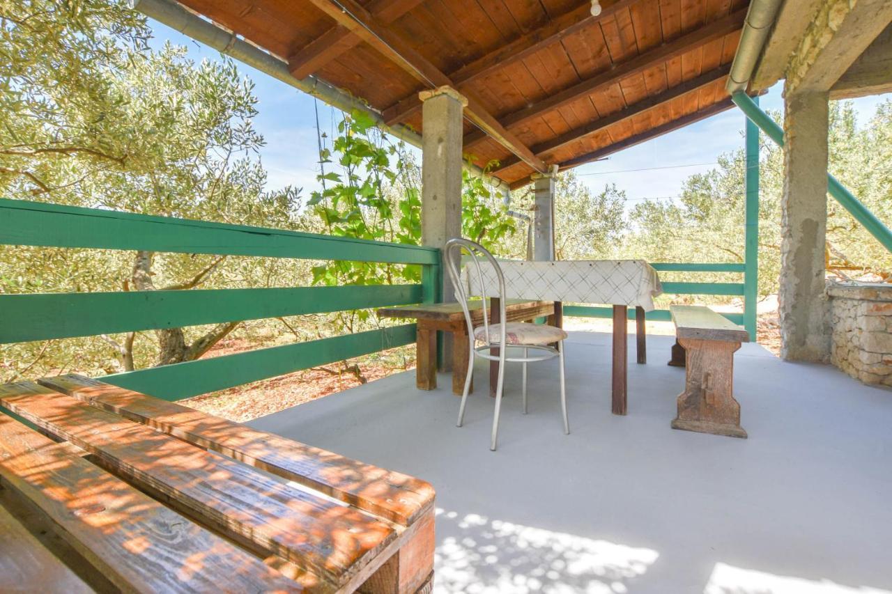 House Oliva Vila Tkon Exterior foto
